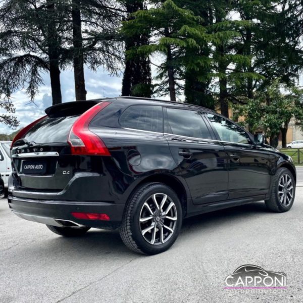 VOLVO XC60 - D4 AWD - immagine 6