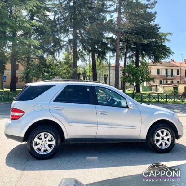 MERCEDES-BENZ ML 320 - CDI 4Matic - immagine 3