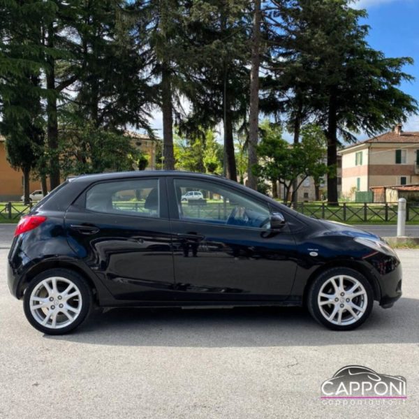 MAZDA 2 - 1.4L TD 68CV 5p. - OK NEOPATENTATI - immagine 3