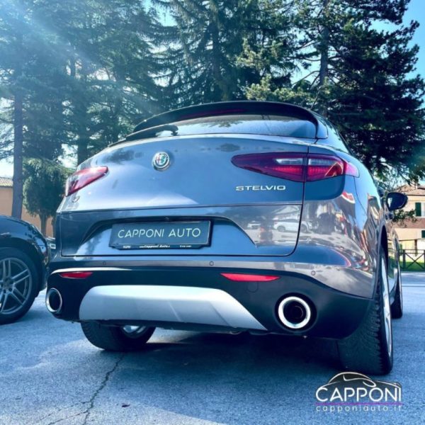 ALFA ROMEO Stelvio - 2.2 Turbodiesel 210 CV AT8 Q4 - immagine 4