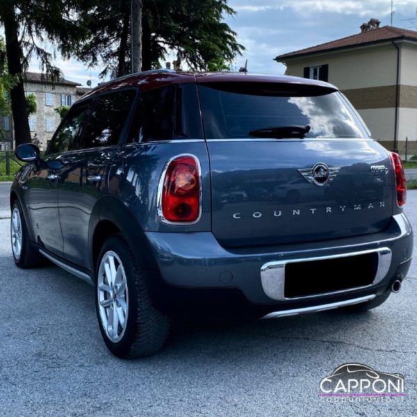 MINI Countryman - Cooper D ALL4 - immagine 3