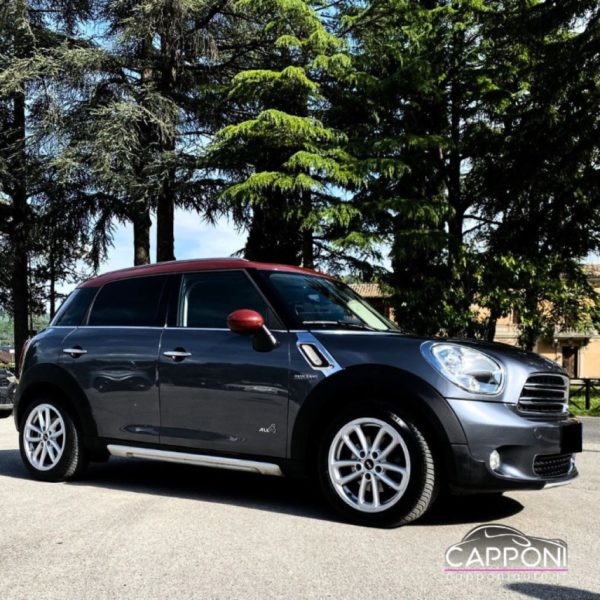 MINI Countryman - Cooper D ALL4 - immagine 12