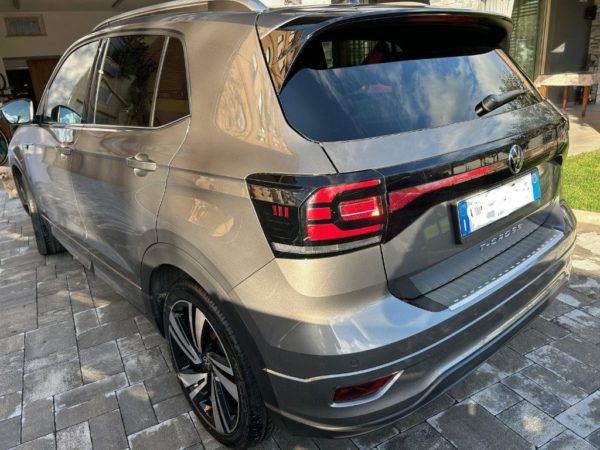 VOLKSWAGEN T-Cross - 1.5 TSI DSG R-LINE - immagine 4