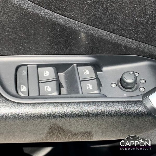 AUDI Q2 - 2.0 TDI 190 CV quattro - immagine 9