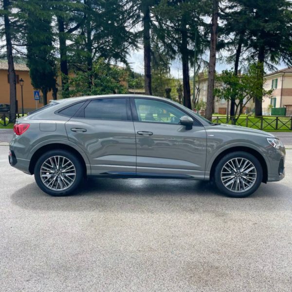 AUDI Q3 - Sportback 35 TFSI S tronic S line PROMO - immagine 2