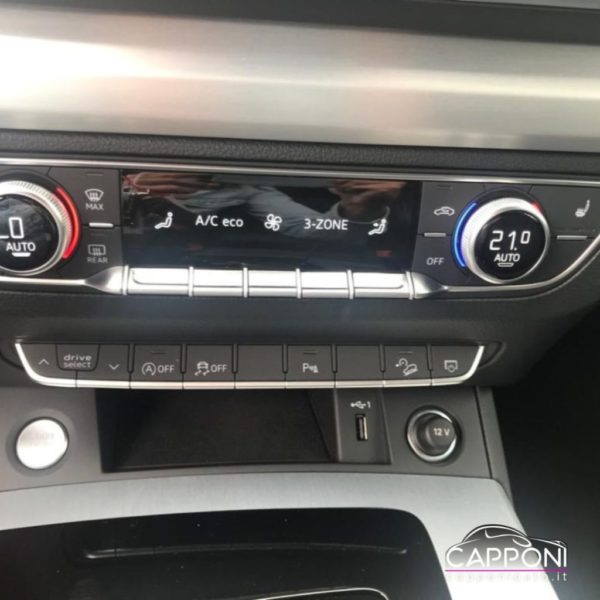 AUDI Q5 - Sportback 40 TDI 2.0 quattro SLine Edition - immagine 17