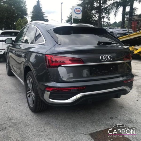 AUDI Q5 - Sportback 40 TDI 2.0 quattro SLine Edition - immagine 5