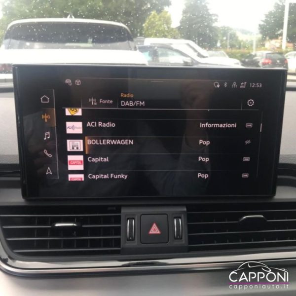 AUDI Q5 - Sportback 40 TDI 2.0 quattro SLine Edition - immagine 15