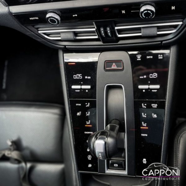 PORSCHE Macan - 2.0 - immagine 15