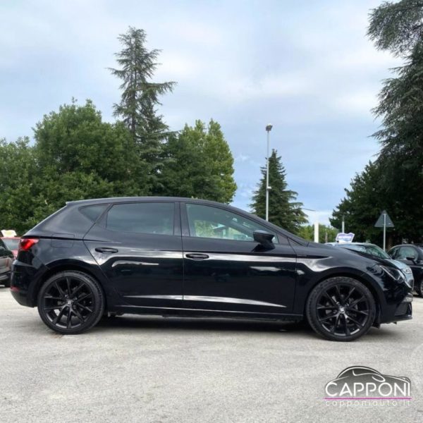 SEAT Leon - FR 2.0 TDI - immagine 3