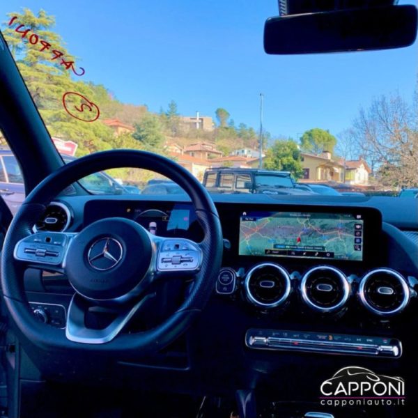 MERCEDES-BENZ GLA 200 - AMG - immagine 7