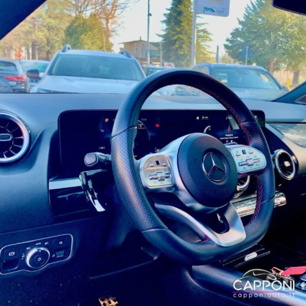MERCEDES-BENZ GLA 200 - AMG - immagine 10