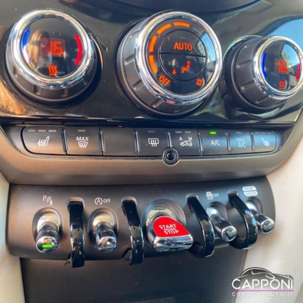 MINI Countryman - 2.0 Cooper SD Aut. - immagine 14