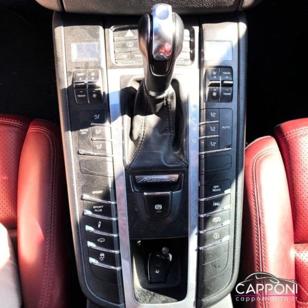 PORSCHE Macan - 2.0 - immagine 11