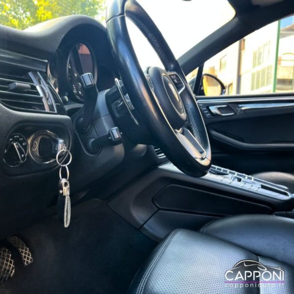PORSCHE Macan - 2.0 - immagine 10