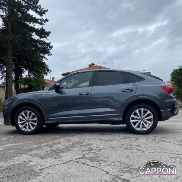 AUDI Q3 - 45 TFSI e S tronic - immagine 5