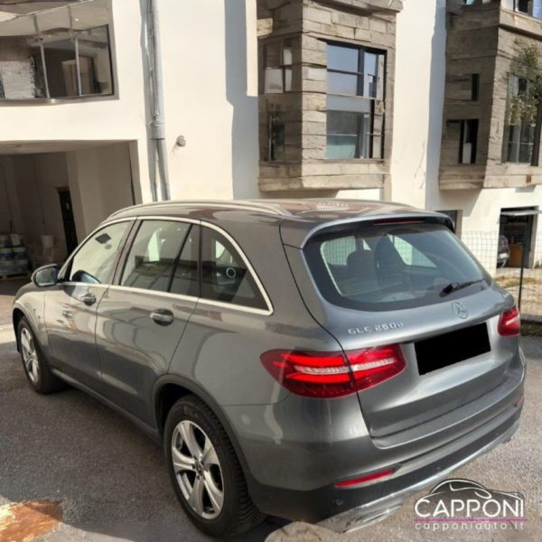 MERCEDES-BENZ GLC 250 - d 4Matic - immagine 2