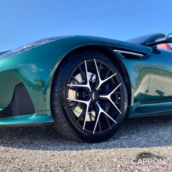 ASTON MARTIN DB12 - V8 Volante - immagine 6