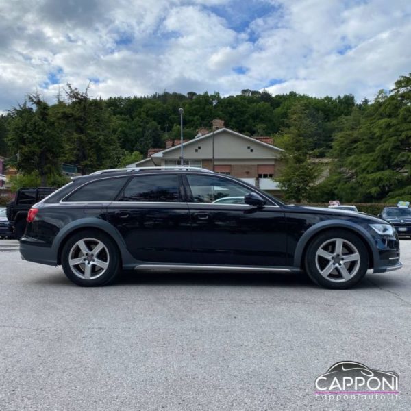 AUDI A6 allroad - 3.0 TDI S tronic - immagine 4