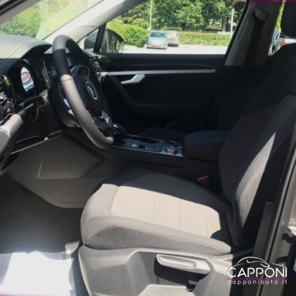VOLKSWAGEN Touareg - 3.0 V6 TDI - immagine 3