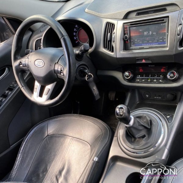 KIA Sportage - 2.0 AWD 4x4 - immagine 8