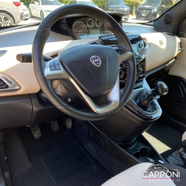 LANCIA Ypsilon - 0.9 - OK NEOPATENTATI - immagine 9