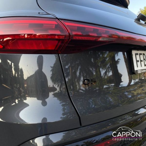 AUDI Q5 - 40 TFSI quattro S tronic S line - NUOVO MODELLO - immagine 9