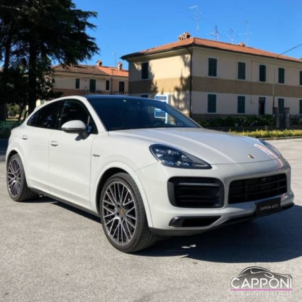 PORSCHE Cayenne - Coupé 3.0 E-Hybrid - immagine 2