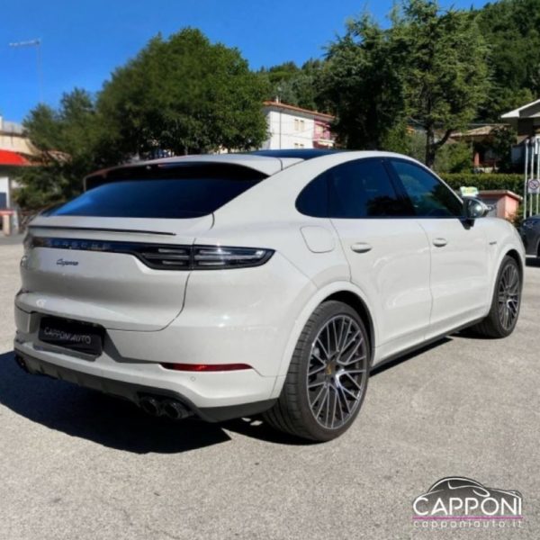 PORSCHE Cayenne - Coupé 3.0 E-Hybrid - immagine 4