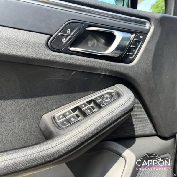 PORSCHE Macan - 2.0 - immagine 12