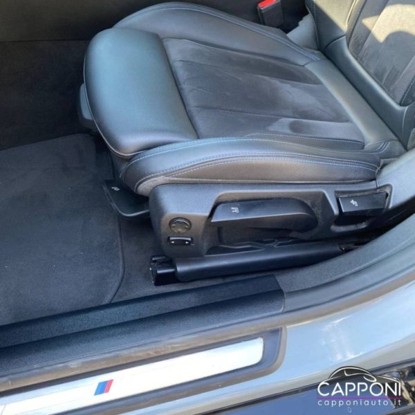 BMW i4 - eDrive 40 MSport - immagine 9