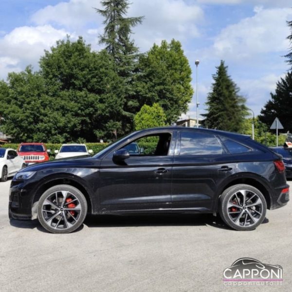AUDI Q5 - 40 TDI quattro S line Sportback - immagine 3