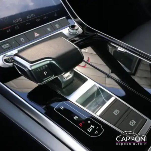 AUDI Q8 - 50 TDI 286 CV quattro tiptronic SLine - immagine 6