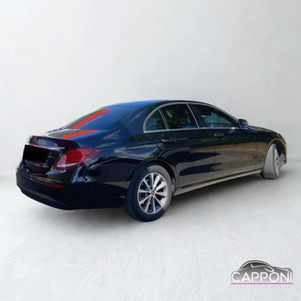 MERCEDES-BENZ E 220 - d - immagine 3