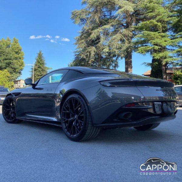 ASTON MARTIN DB12 - V8 Coupé - immagine 5