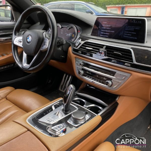 BMW 740 - d xDrive Msport 4x4 - immagine 15