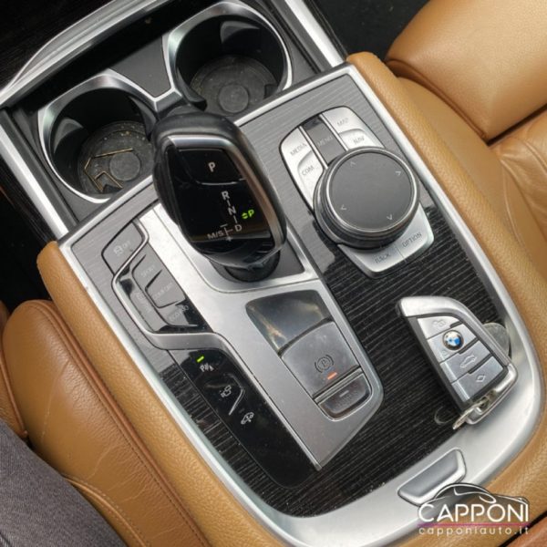 BMW 740 - d xDrive Msport 4x4 - immagine 18