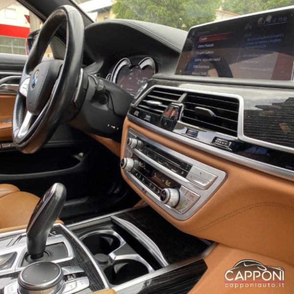 BMW 740 - d xDrive Msport 4x4 - immagine 20