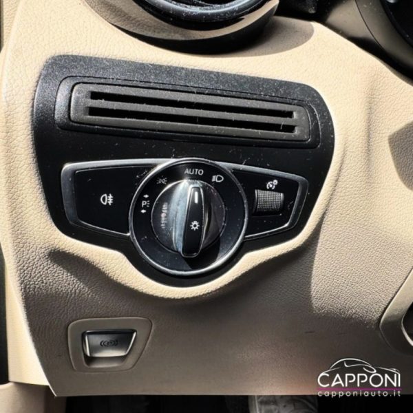MERCEDES-BENZ GLC 250 - d 4Matic Premium - immagine 11