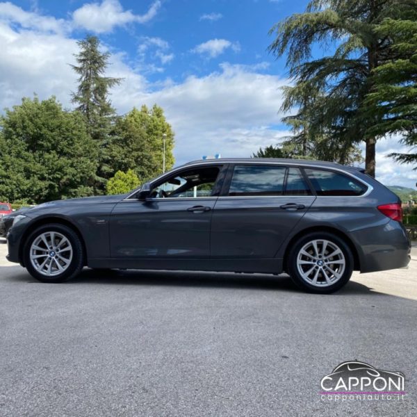 BMW 320 - d xDrive Luxury - immagine 4